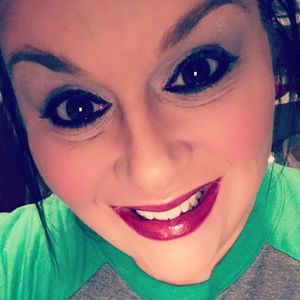 Meet your Posher, Gina